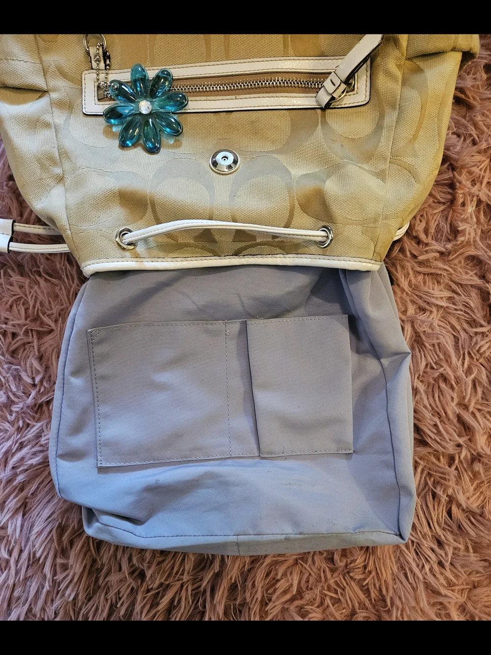 Y2K✨️Coach Tan Daisy Signature Canvas Backpack - Picture 12 of 16
